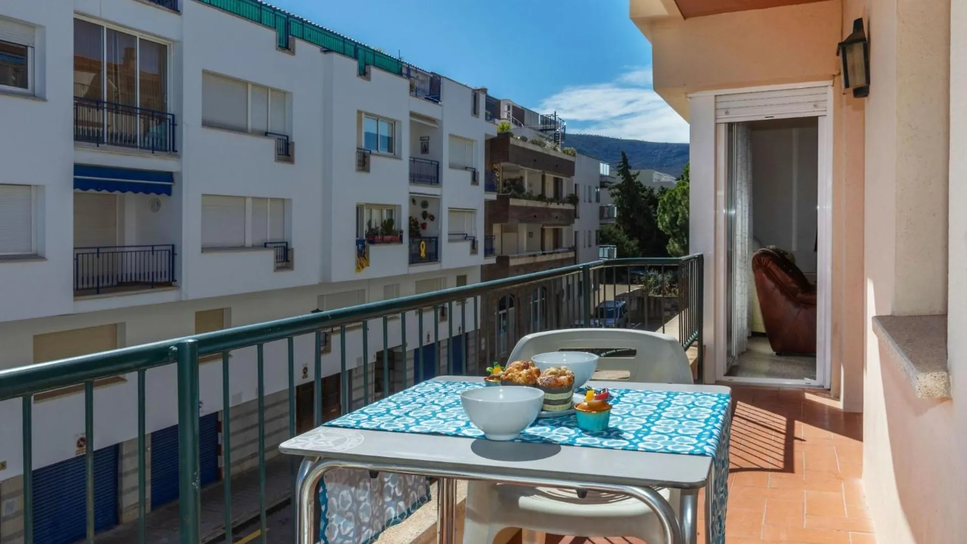 Apartment Emporda-2 By Interhome Llanca