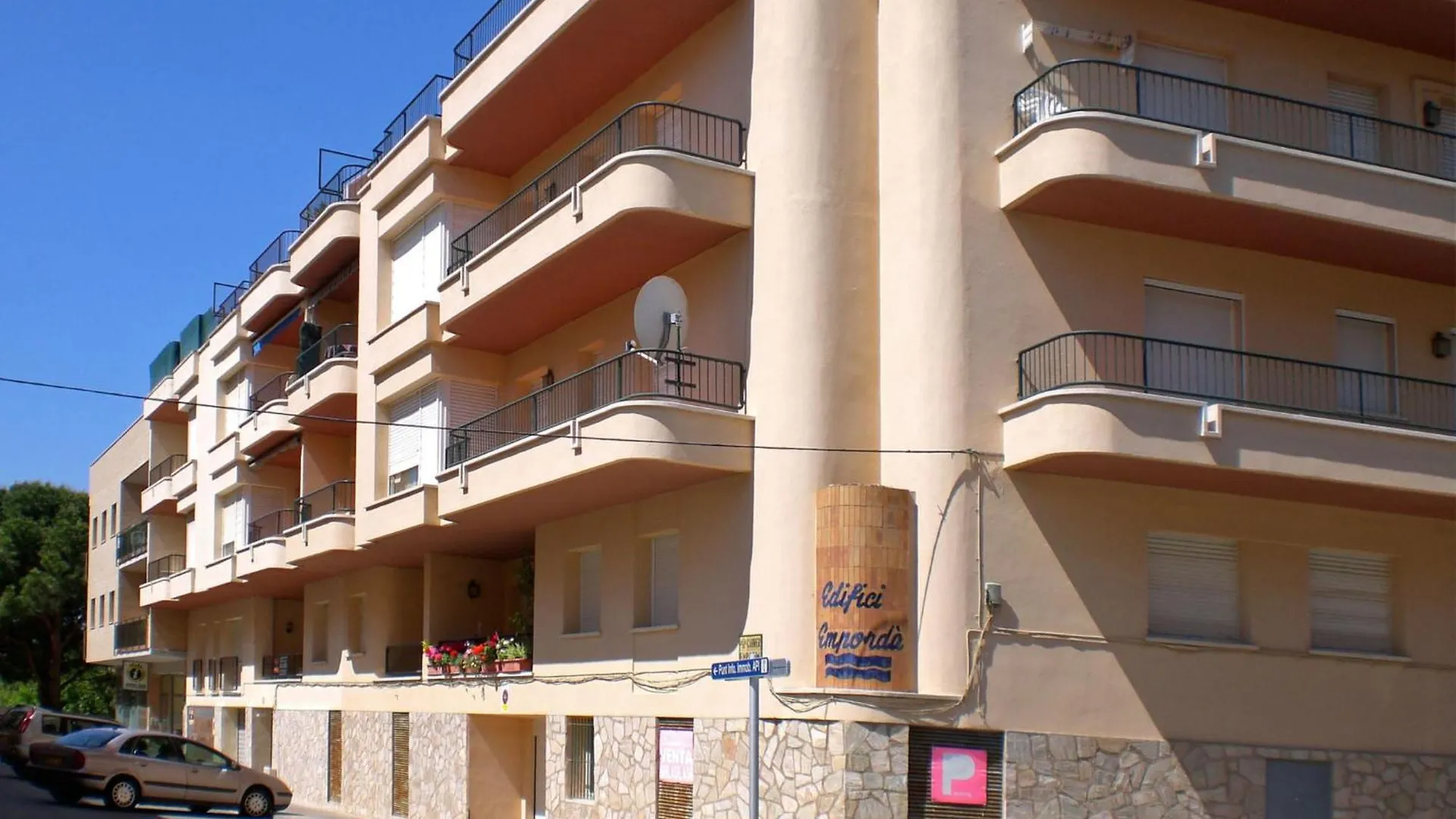 Apartment Emporda-2 By Interhome Llanca